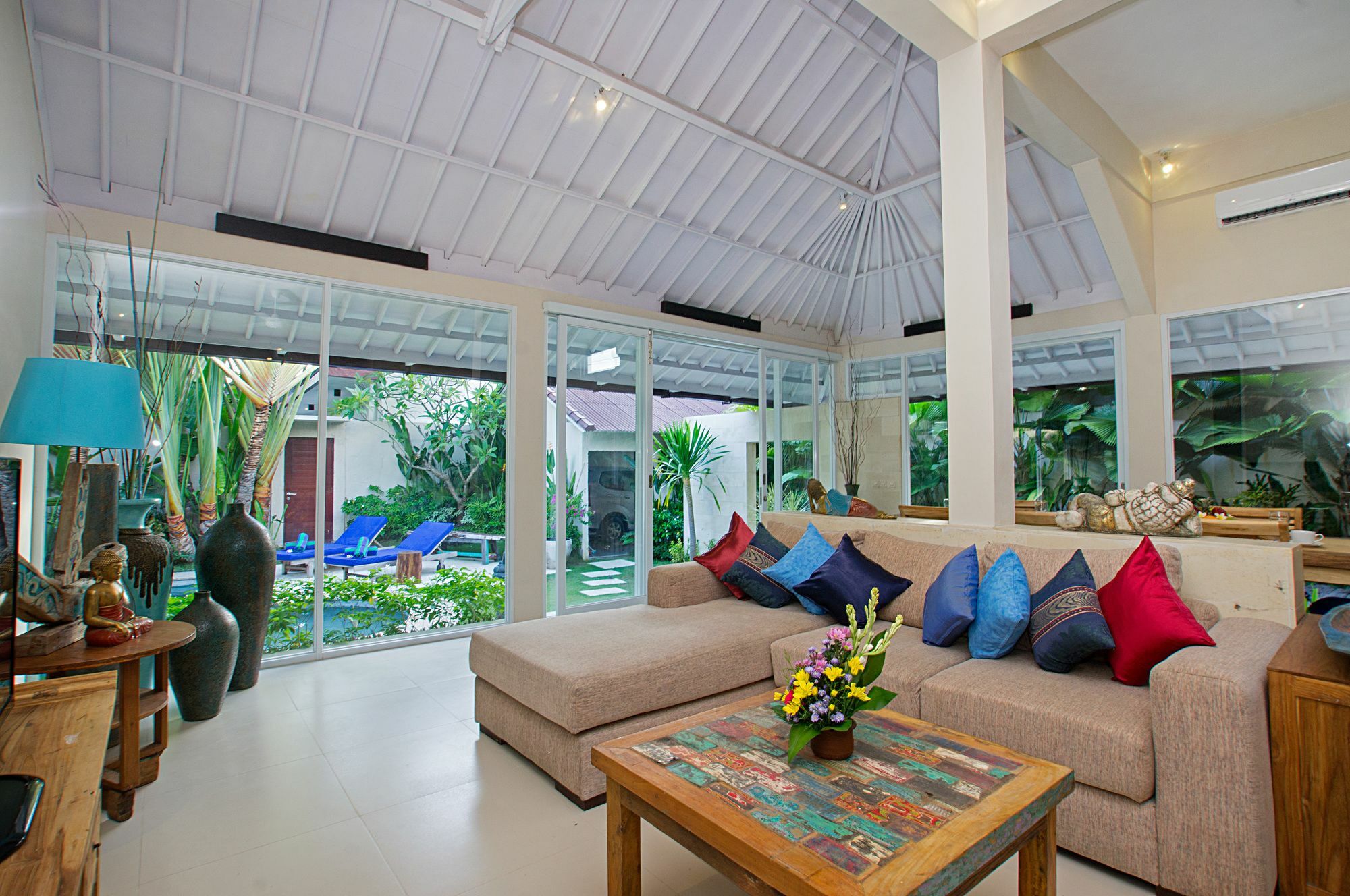 Villa Arushi Seminyak Buitenkant foto