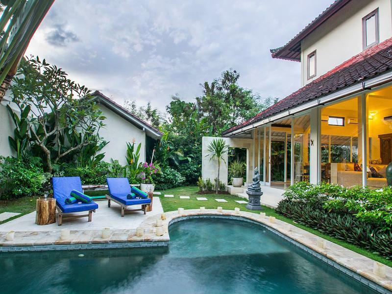 Villa Arushi Seminyak Buitenkant foto