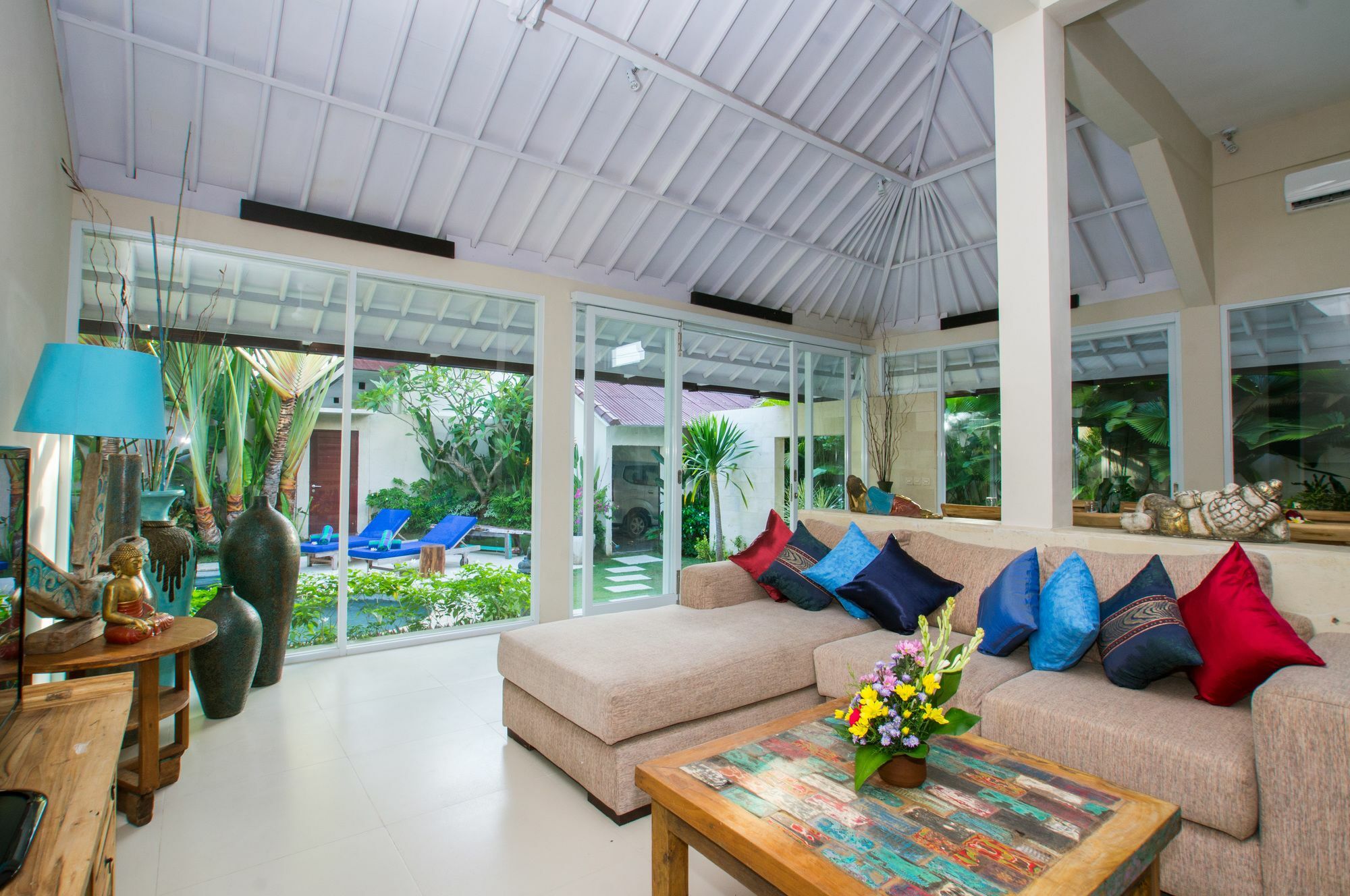 Villa Arushi Seminyak Buitenkant foto