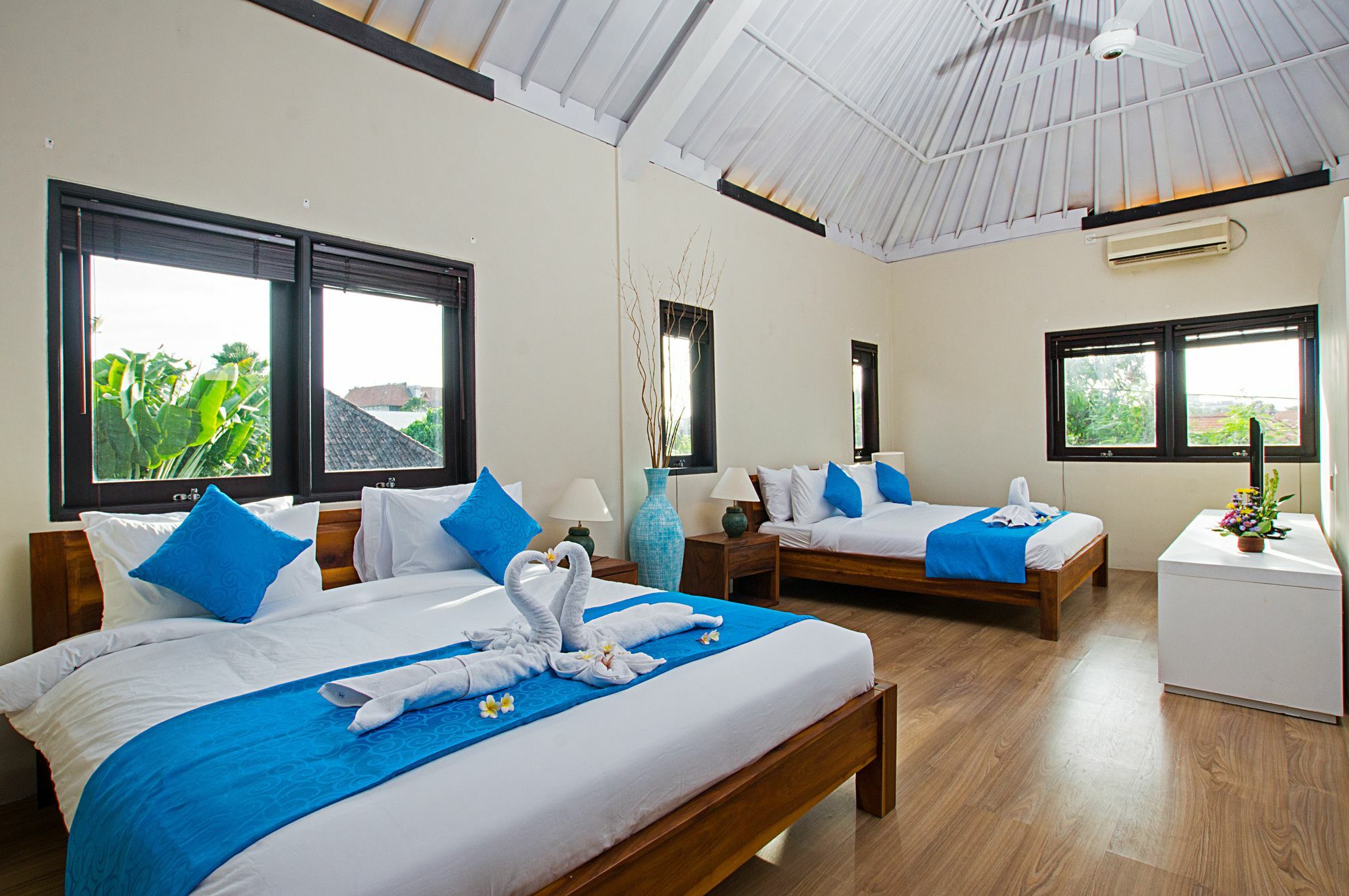 Villa Arushi Seminyak Buitenkant foto